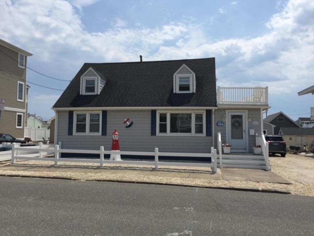 Close To Ocean In The Crest Villa Brant Beach Exterior photo